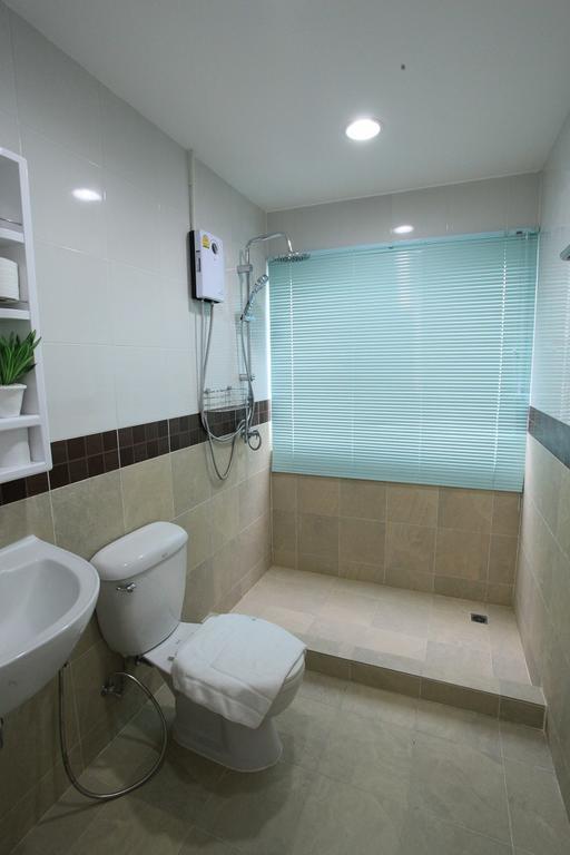 Living By Grace Apartment Si Sunthon Exterior foto